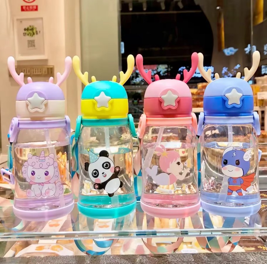 600Ml Kids Antler Cartoon Sippy Cup with Straw – Leakproof Water Bottle for Children