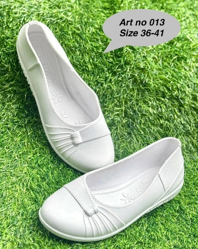 Ladies Flat Waterproof New Slip on Shoes