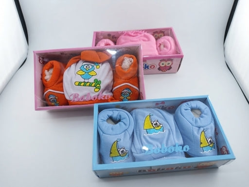 Baby Cap & Socks Gift Set