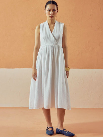 Linen Fit & Flare Midi Dress