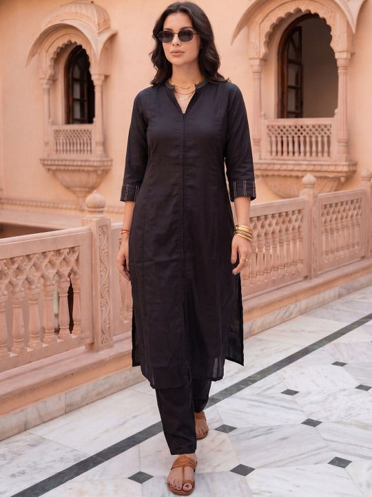Women Regular Thread Work Kurta with Trousers