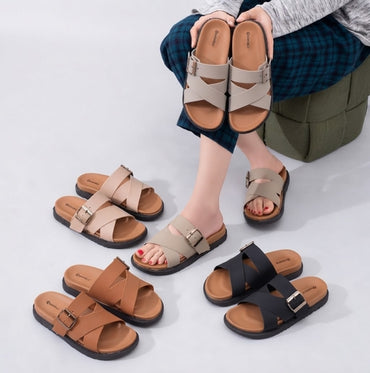 Classic Cross Buckel Sandals
