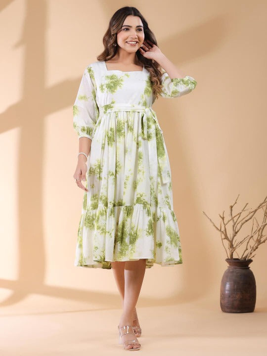 Women White & Green Pure Cotton Tie & Dye Tiered Dress