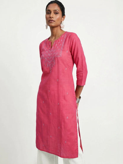 Women Embroidered Thread Work Kurta