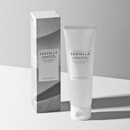 Madagascar Centella Tone Brightening Cleansing Gel Foam 125Ml