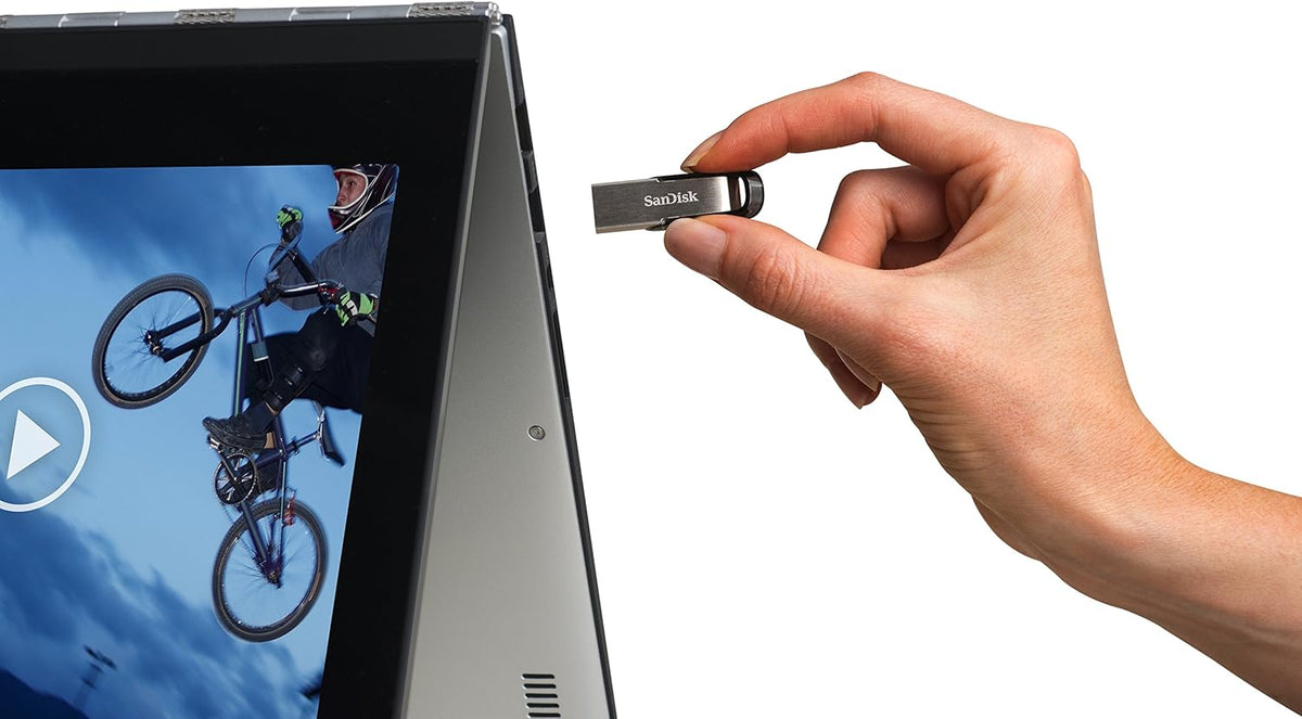 SanDisk Ultra Flair USB 3.0 Flash Drive 32GB / 64GB / 128GB