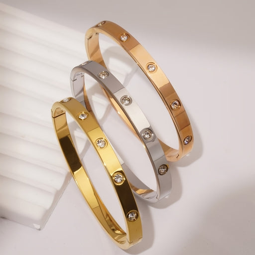 This Elegant Jewelry Piece Features Premium Titanium Steel Construction with Luxurious 18K Gold Plat