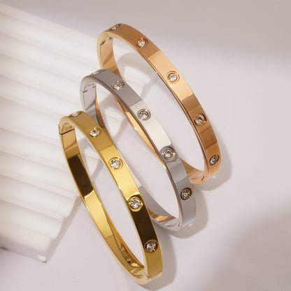 This Elegant Jewelry Piece Features Premium Titanium Steel Construction with Luxurious 18K Gold Plat