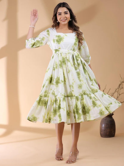 Women White & Green Pure Cotton Tie & Dye Tiered Dress