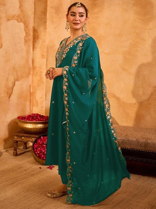 Women Ethnic Motifs Embroidered Regular Thread Work Kurta with Trousers & with Dupatta