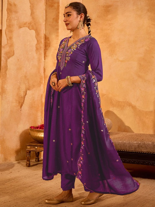 Women Ethnic Motifs Embroidered Regular Thread Work Kurta with Trousers & with Dupatta