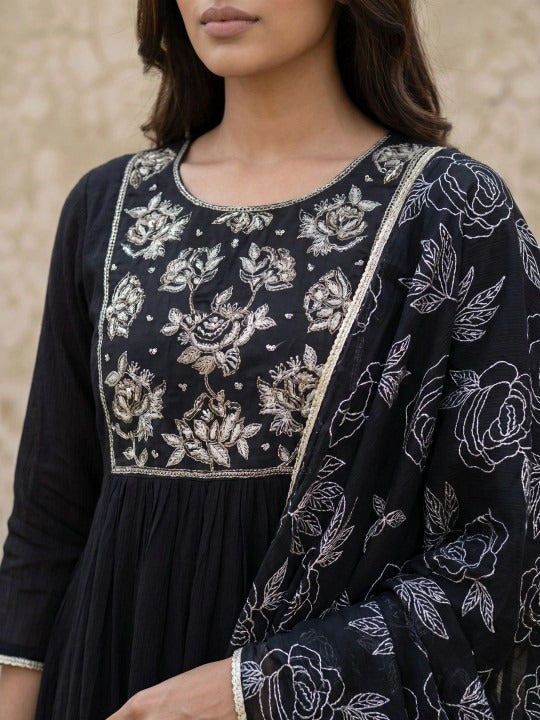 Women Floral Embroidered Empire Thread Work Kurta with Trousers & with Dupatta