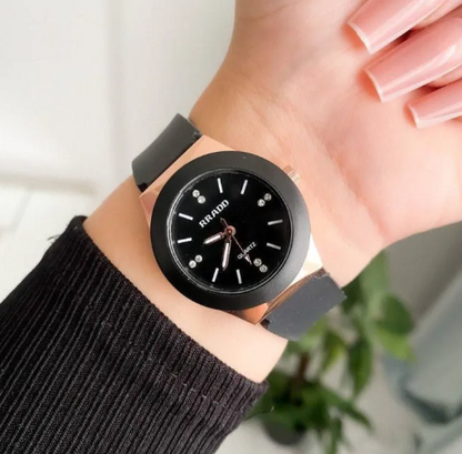 6 PCS LADIES WATCH SET 6 IN 1