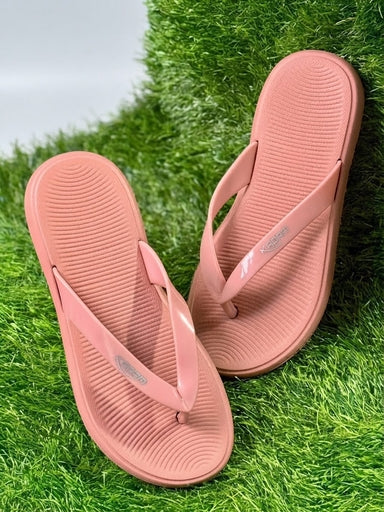 Trendy Girls Flip Flops – Comfortable Everyday Wear with Soft Cushioned Sole