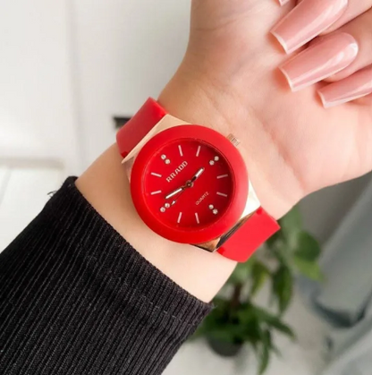 6 PCS LADIES WATCH SET 6 IN 1