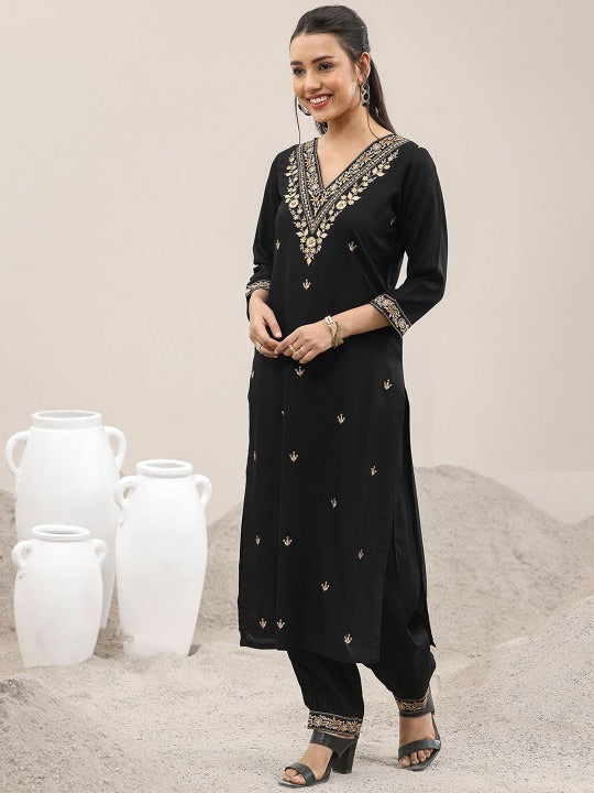 Women Floral Embroidered Regular Sequinned Kurta with Salwar & Dupatta