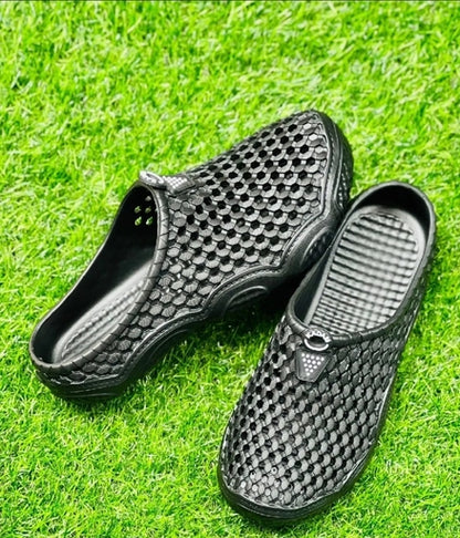 Fashionable Kadam Crocks Black & White