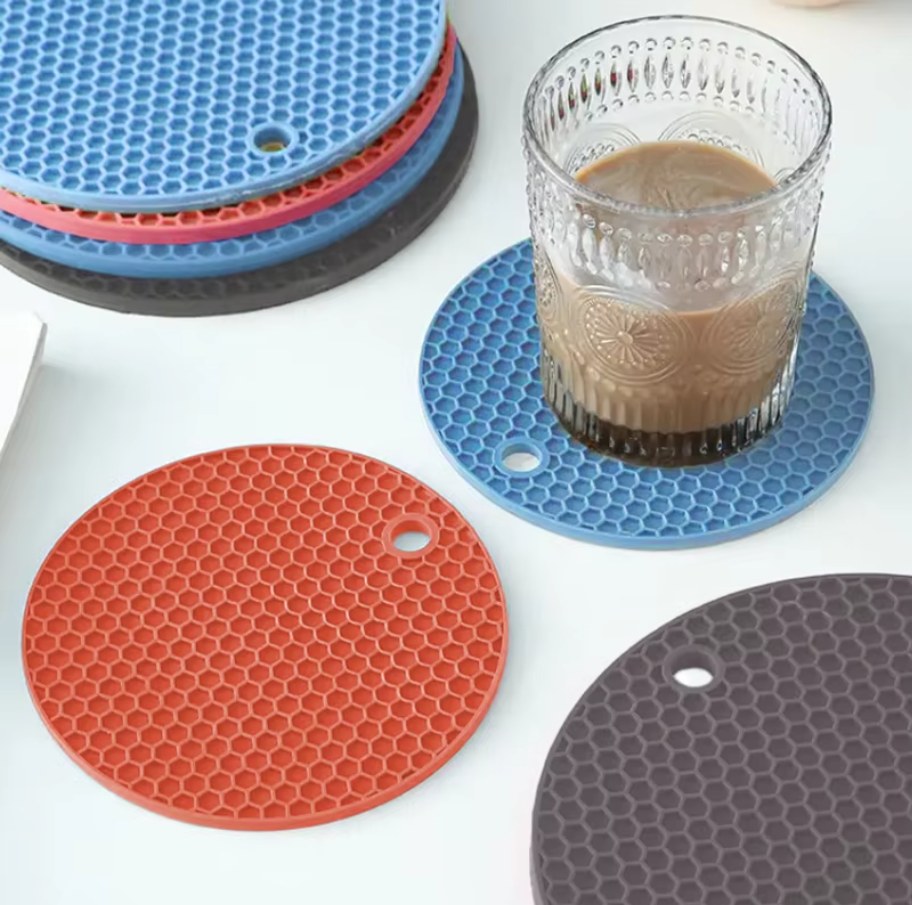 3PCS Multifunctional Silicone Heat-Resistant Mat – Non-Slip Pot Holder, Coaster & Jar Opener