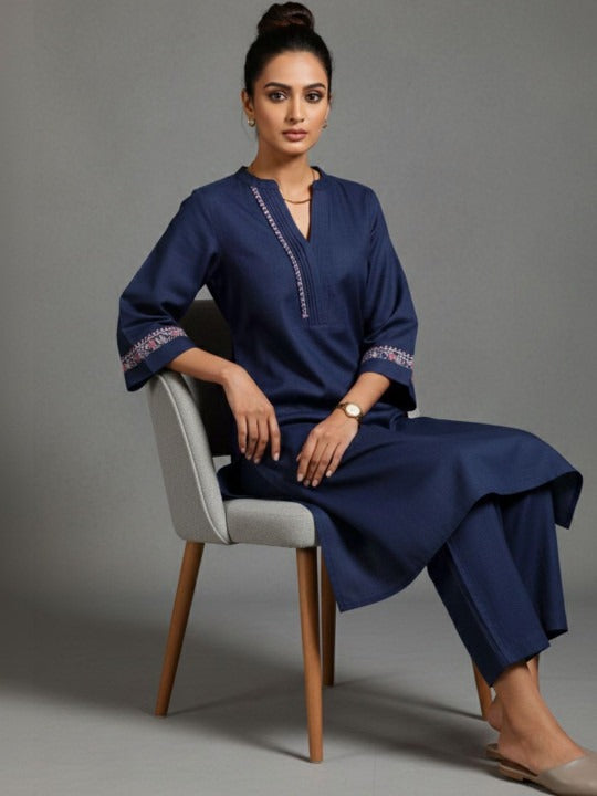 Women Embroidered Thread Work Smart Comfort Kurta with Trousers