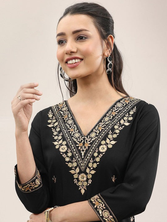 Women Floral Embroidered Regular Sequinned Kurta with Salwar & Dupatta