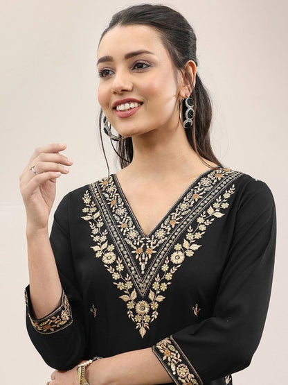 Women Floral Embroidered Regular Sequinned Kurta with Salwar & Dupatta