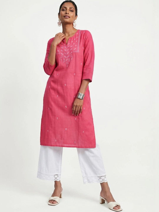 Women Embroidered Thread Work Kurta