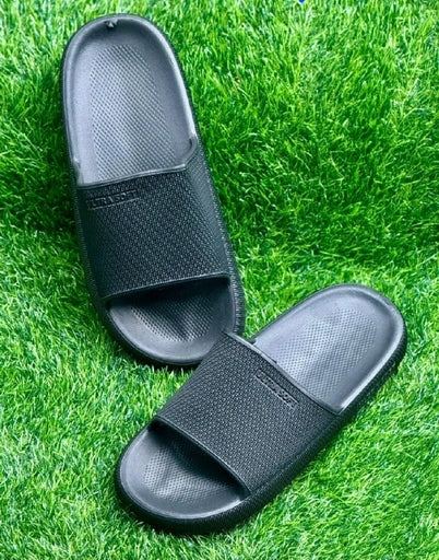 Men Solid Colour Fashion Chappels