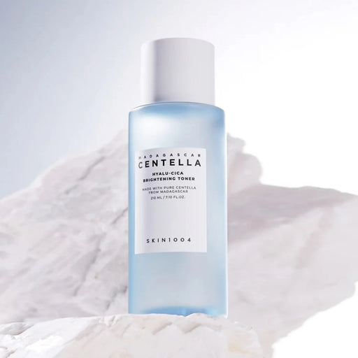 Madagascar Centella Hyalu-Cica Brightening Toner 210Ml