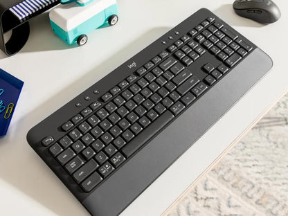 Logitech Signature K650 Bluetooth & Wireless Keyboard with Palm-rest