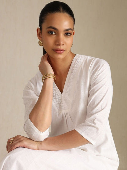 Women Embroidered Tiered Kurta with Palazzos