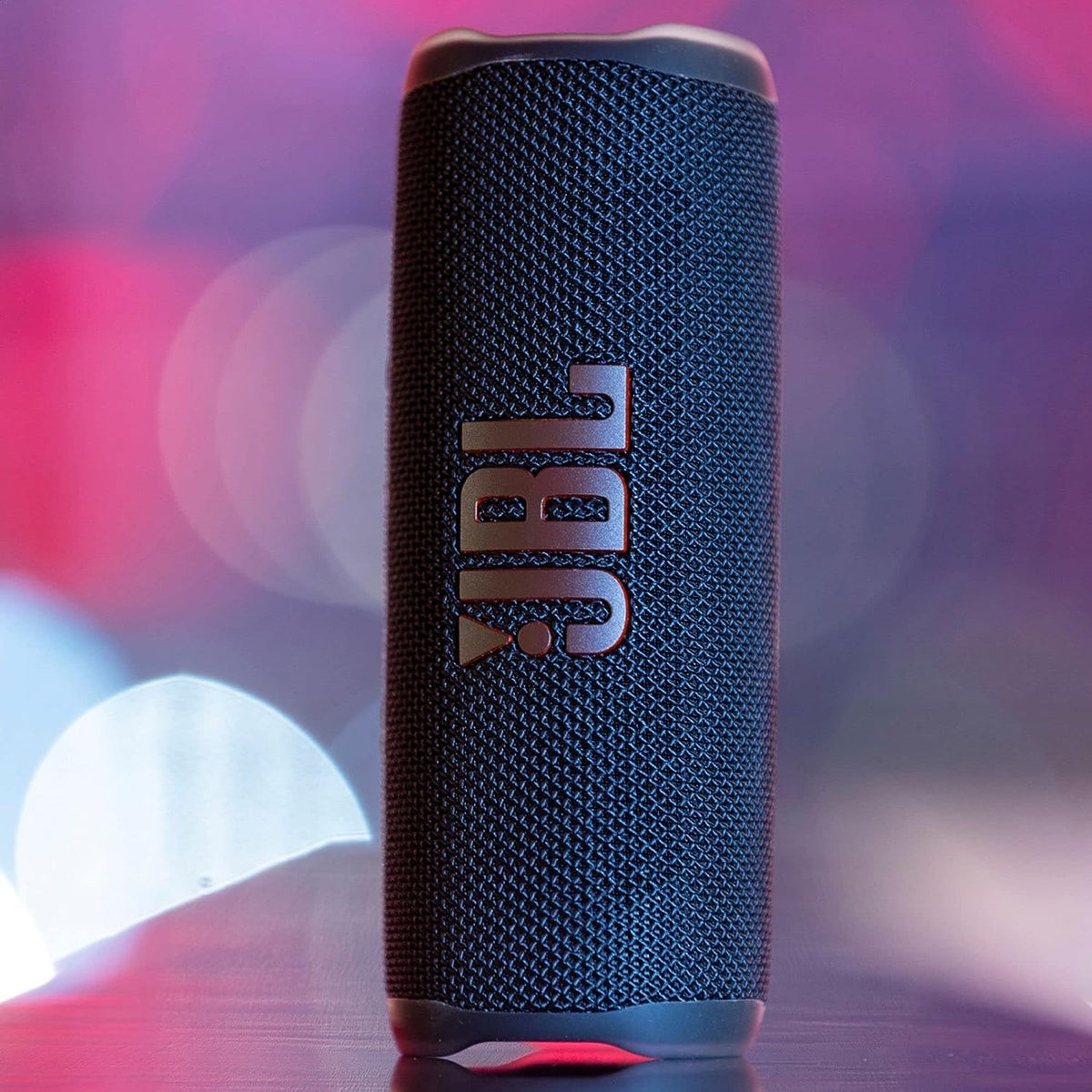 JBL Flip 6 - Portable Bluetooth Speaker, powerful sound and deep bass, IPX7 waterproof, 12 hours of playtime, JBL Party Boost