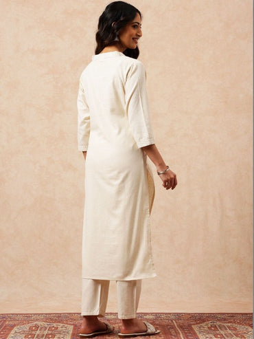 Women Regular Thread Work Pure Cotton Kurta with Trousers