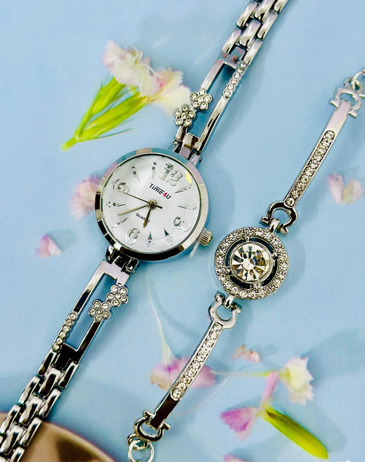 Luxury Women Shiny Bracelet Watches 2Pcs Set Gold / Silver / Rose Gold Watch