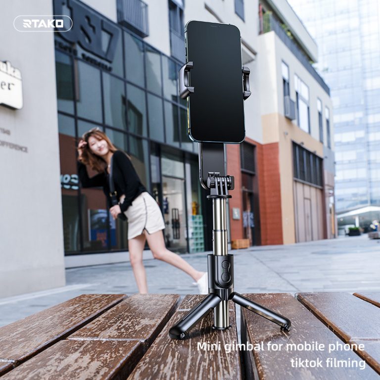 Rtako L08 Mini Anti-shake Electric Gimbal Stabilizer - Ultra-Compact Design: Lightweight and easy to carry, making it ideal for travel and daily use