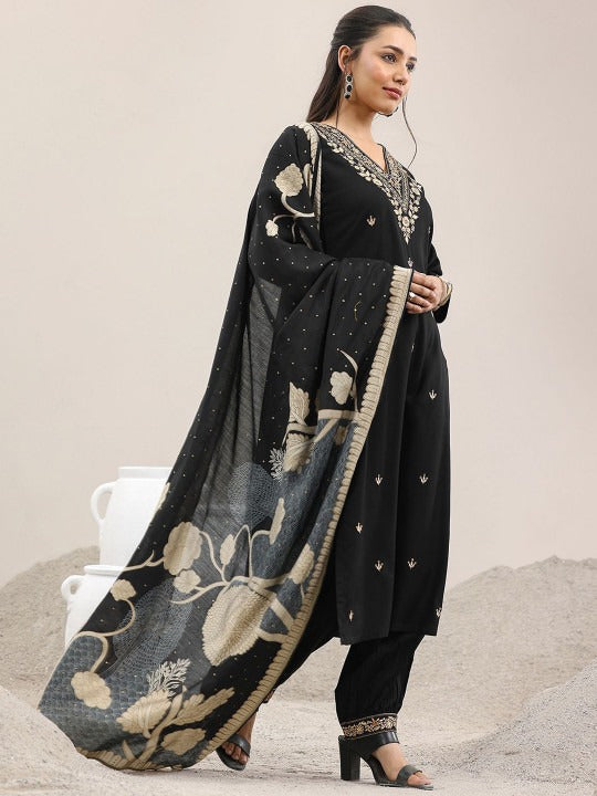 Women Floral Embroidered Regular Sequinned Kurta with Salwar & Dupatta