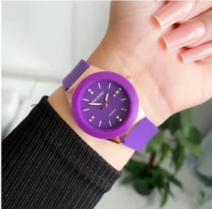 6 PCS LADIES WATCH SET 6 IN 1