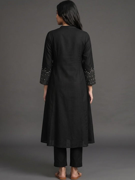 Women Regular Beads and Stones Kurta with Trousers
