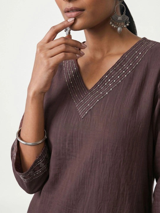 Women Embellished Sequinned Kurta