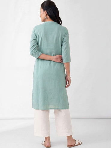 Women Floral Embroidered Thread Work Floral Kurta
