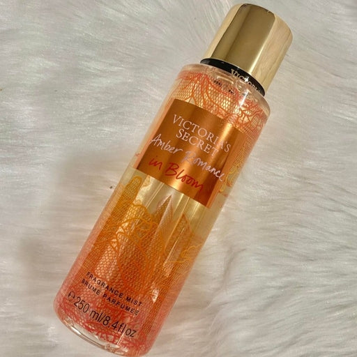 Victoria’s Secret Amber Romance in Bloom Body Mist Perfume 250Ml