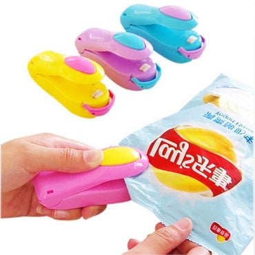 Mini Handheld Heat Sealer with Magnetic Bottom, Compact Plastic Bag Sealing Machine for Food Storage