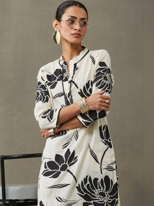 Contemporary Women Floral Printed Regular Gotta Patti Pure Cotton Kurta with Trousers