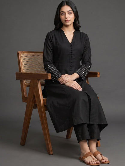 Women Regular Beads and Stones Kurta with Trousers