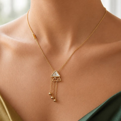 Graceful Geometric Gold Pendant Chain Necklace