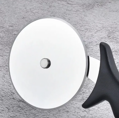 Pizza Cutter Plastic Handled Light Weights Sharp Blade Very Convenient