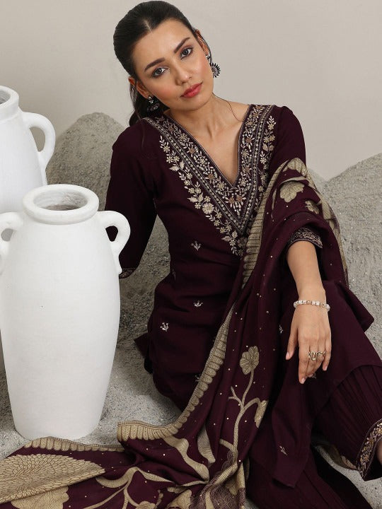 Women Floral Embroidered Regular Sequinned Kurta with Salwar & Dupatta