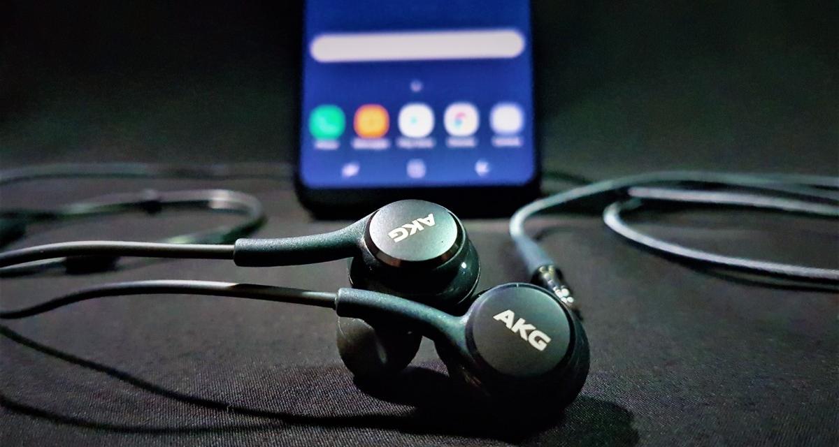 3.5mm Fabriq Cable Earphones  High Quality For Samsung Galaxy Smartphones