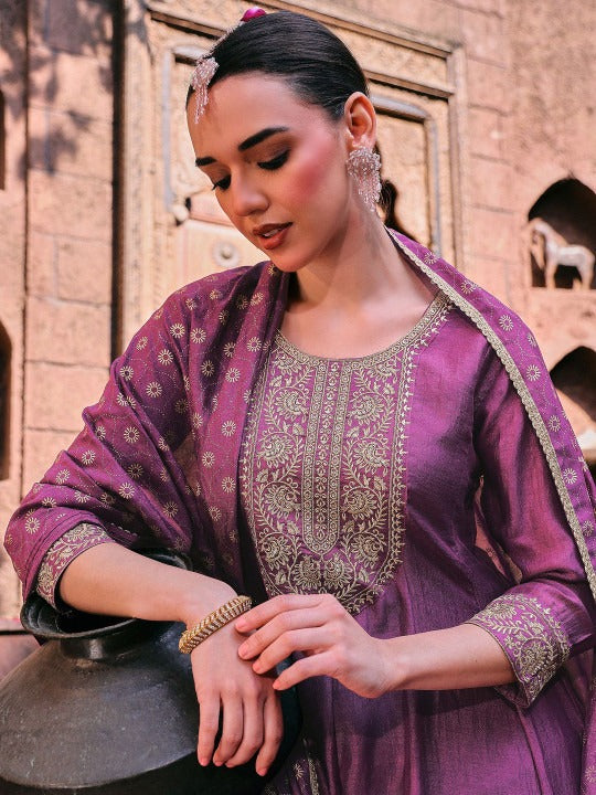 Women Ethnic Motifs Embroidered Regular Thread Work Kurta with Trousers & with Dupatta