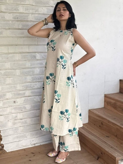 Women Floral Printed Regular Pure Cotton Kurta with Palazzos