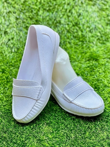 Girls Waterproof Court Shoes – Comfortable, Slip-Resistant School & Everyday Footwear